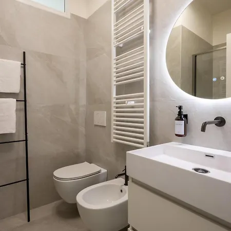 Class Al Mare Daire *